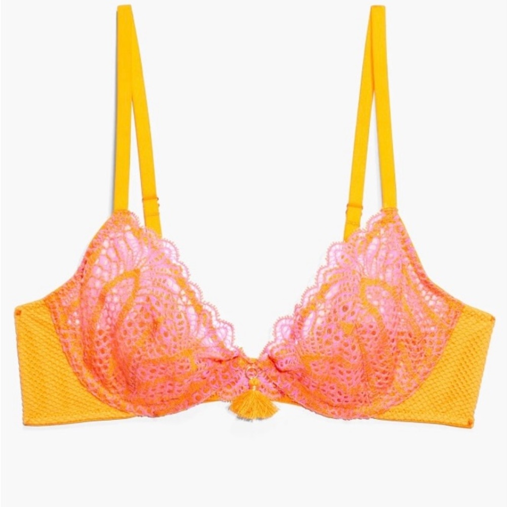 Savage X Fenty Stranded in Lace Crochet Plunge Bra